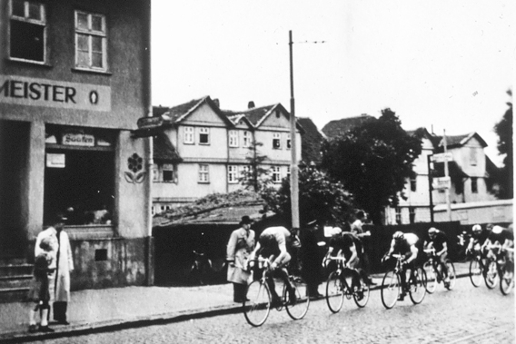  Leipziger Str. 120, Fahrradrennen, 1950 